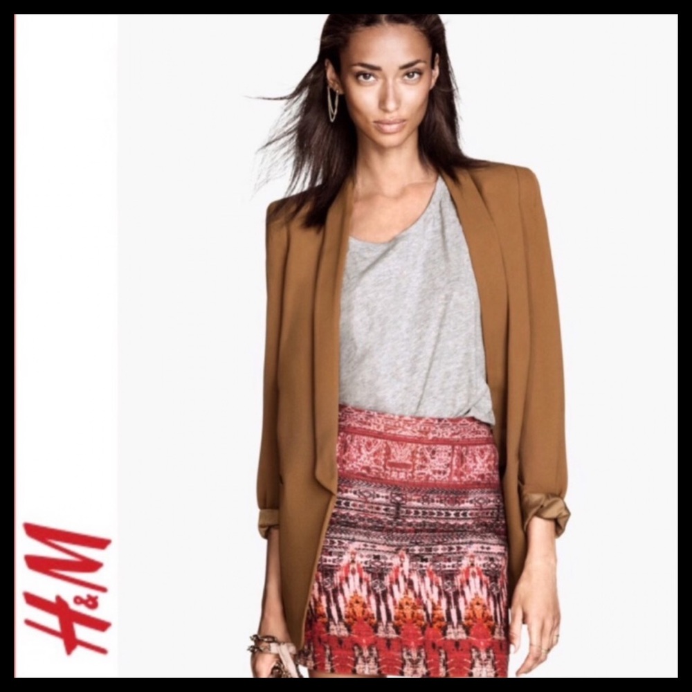 H&M Red Patterned Mini Skirt